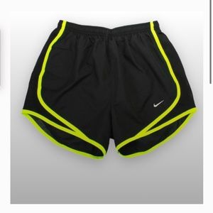 Nike Women's Black & Neon Yellow Dry Tempo Shorts